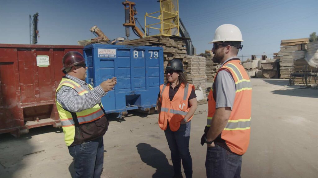 Shoring Engineers employee working with the Tenna team in the field